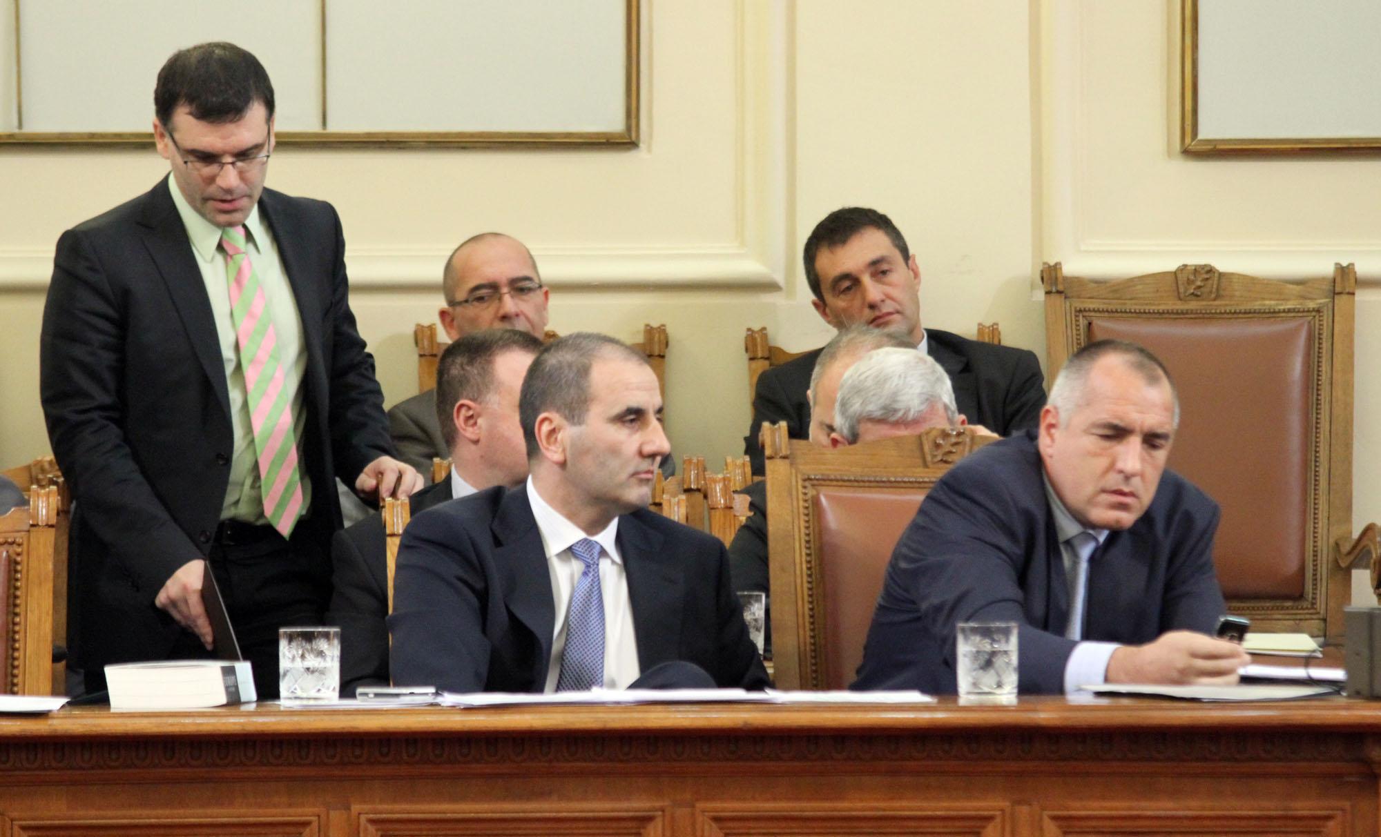 Дянков е осмият министър, сменен досега в правителството