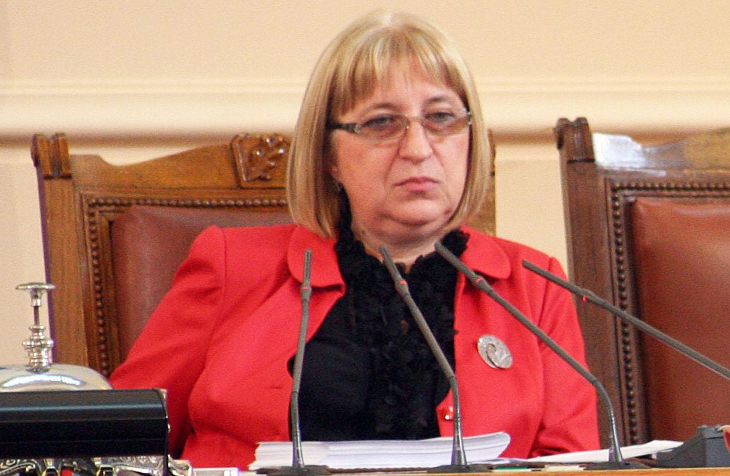 Цецка Цачева: Съмнявам се, че парламентът ще бъде разпуснат още в петък