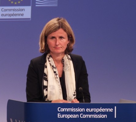 Европейската комисия: България е в началото на демократичен процес