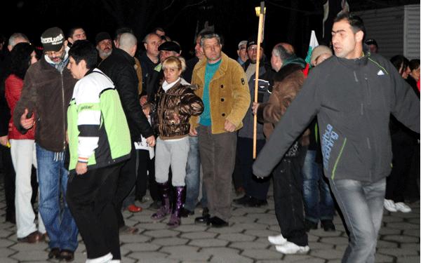 Изгониха бившия футболист Петър Курдов от протеста