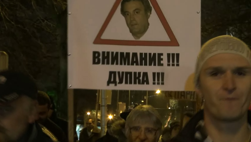 Мутри пребиха протестиращ във Варна! (ВИДЕО 16+) 