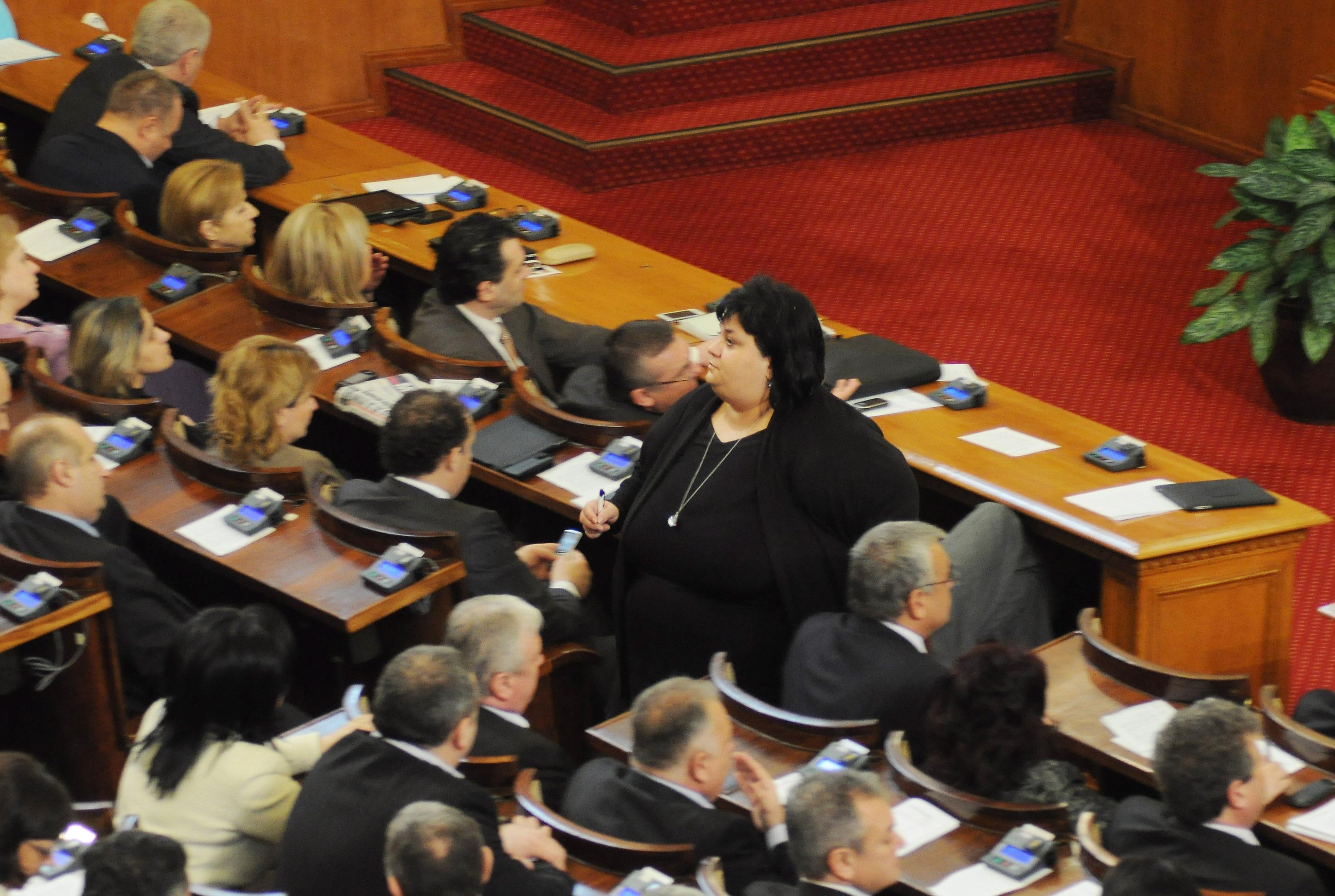 Дянков и Цветанов на контрол в парламента след заседание на кабинета в оставка