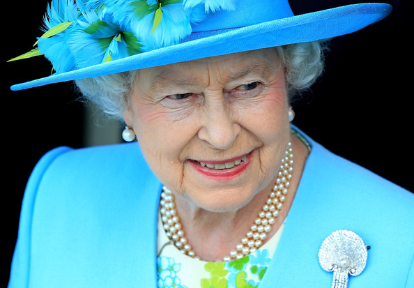 Английската кралица се тръшна с разстройство