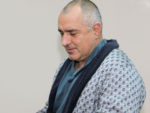 Ексклузивно в БЛИЦ: Борисов с повръщане, главоболие и кръвно 180/100