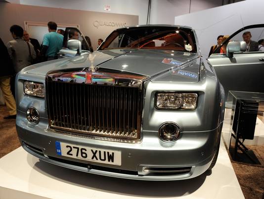 Битка в Женева между Bentley и Rolls-Royce