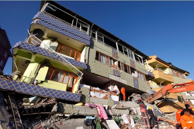  Експерт прогнозира силно земетресение и цунами в Турция