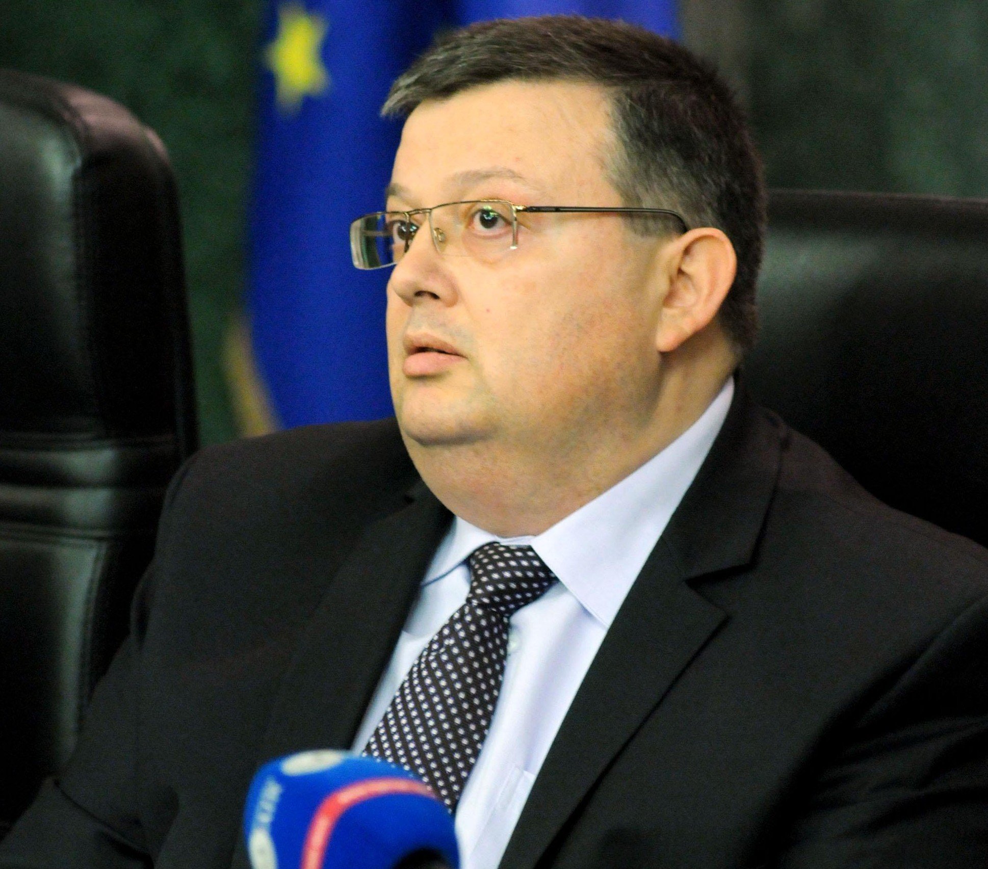 Официално: Цацаров проверява договорите на Мариците