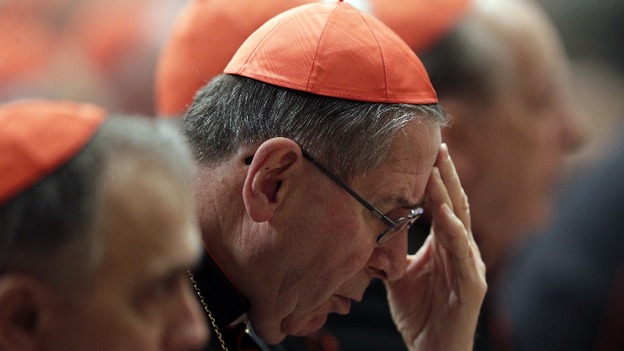Участник в папския конклав плаща милиони долари, за да замаже секс скандал
