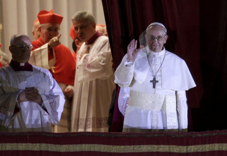 Папа Франциск ще ръководи църквата само с един бял дроб 