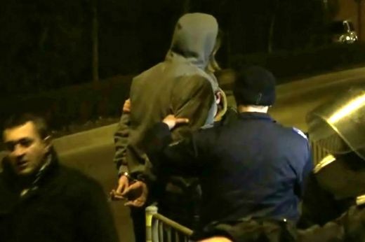 Меле и арести на протеста във Варна