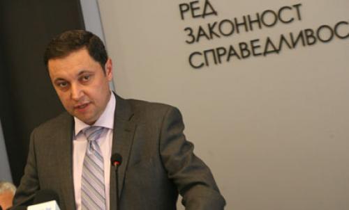 РЗС: Олигарси искат нов трансфер на Стоичков в политиката