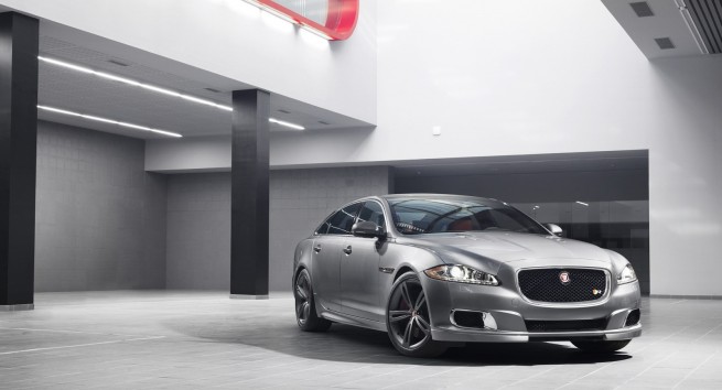 Jaguar вади два нови модела в Ню Йорк (ВИДЕО)