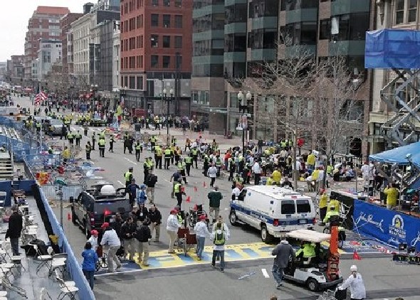 Мъжът на загинала в Бостън жена я чакал на финала