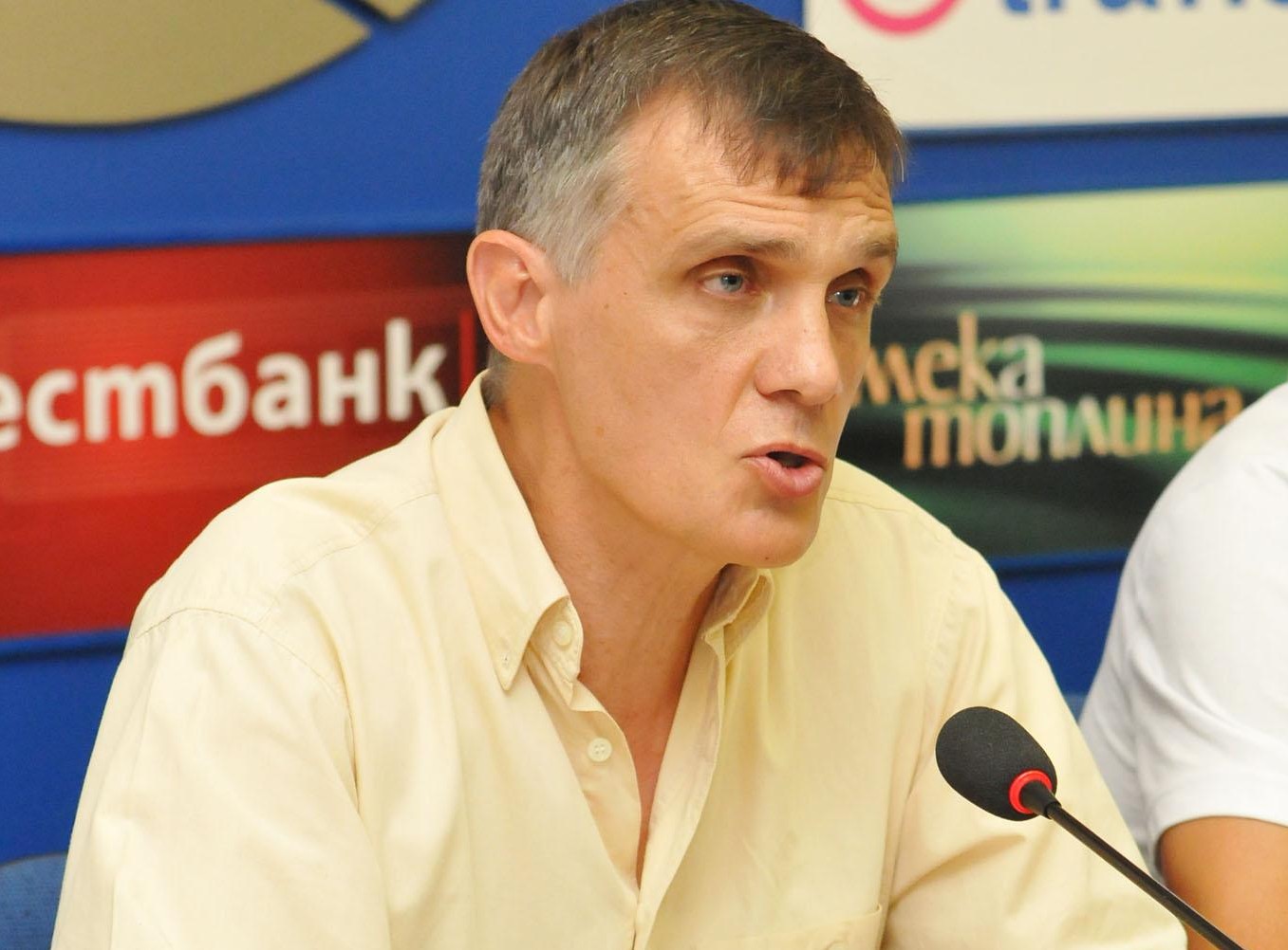 Александър Каракачанов: Защо Костов покри кредитните милионери - агенти на ДС?