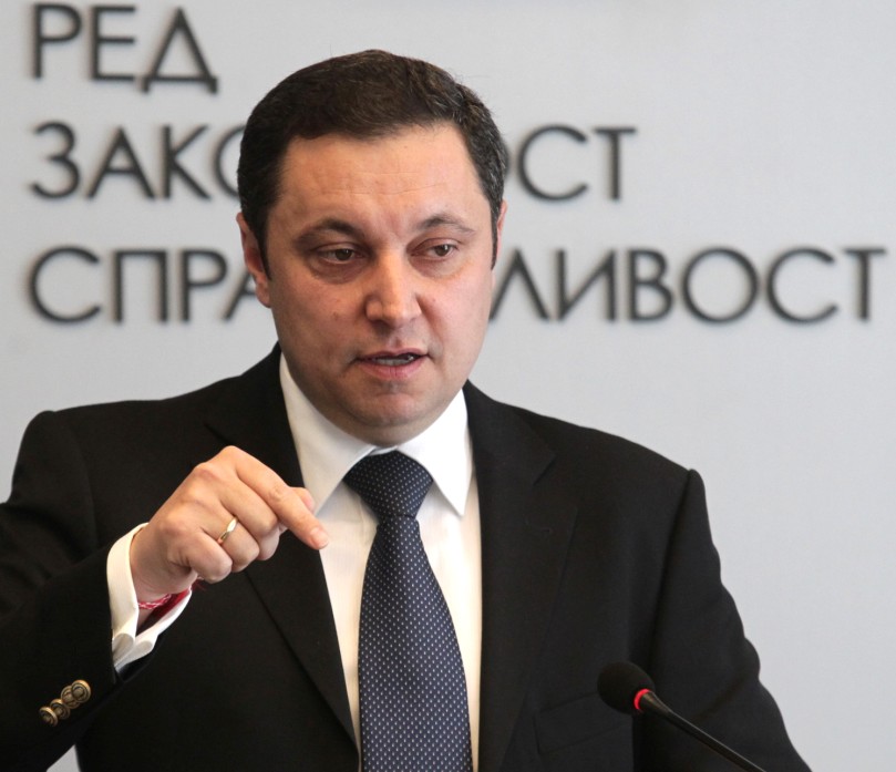 Яне Янев преизбран за лидер на РЗС единодушно