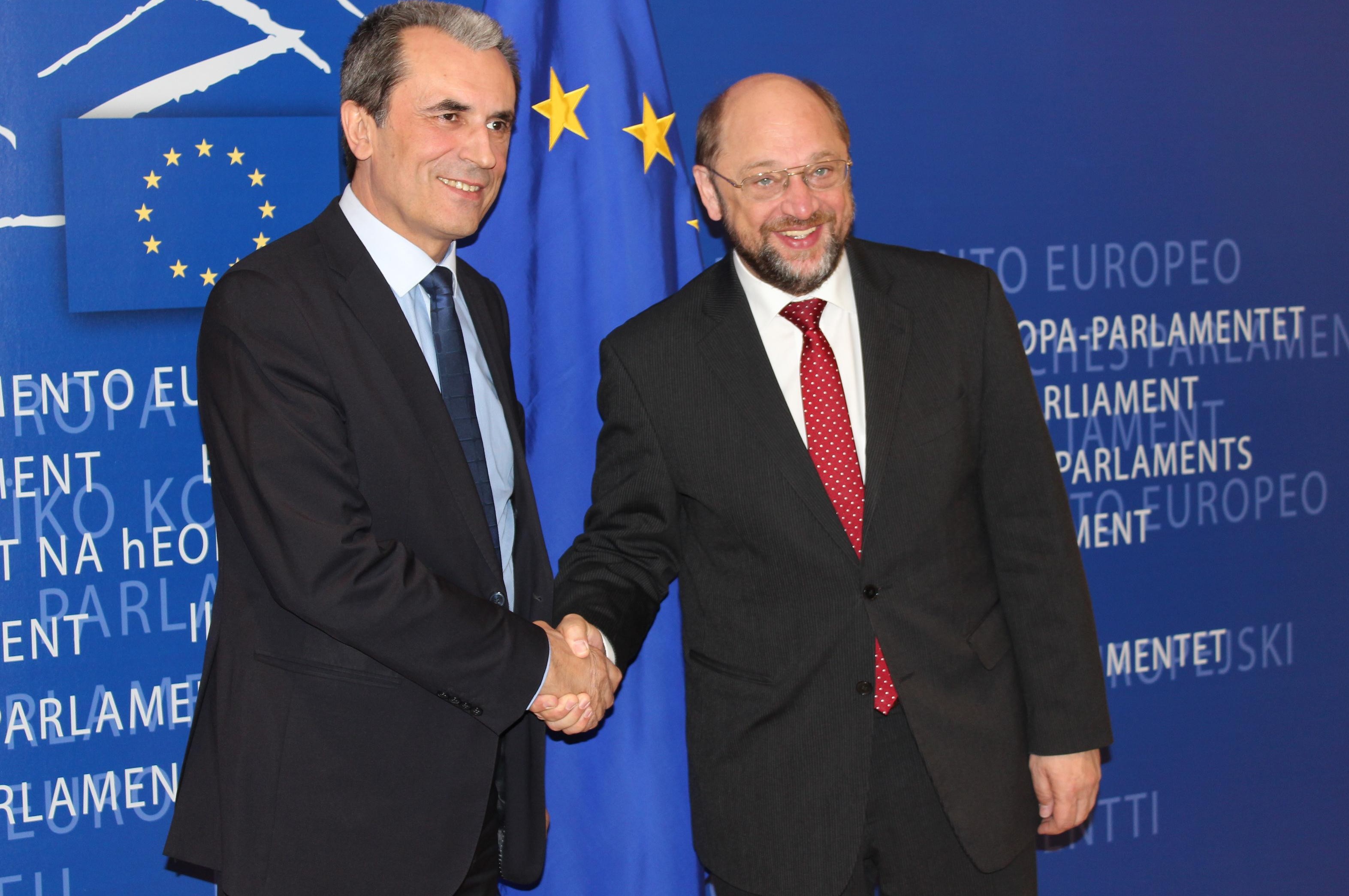 Мартин Шулц: Срещите на Орешарски в Брюксел са силен знак на България към Европа