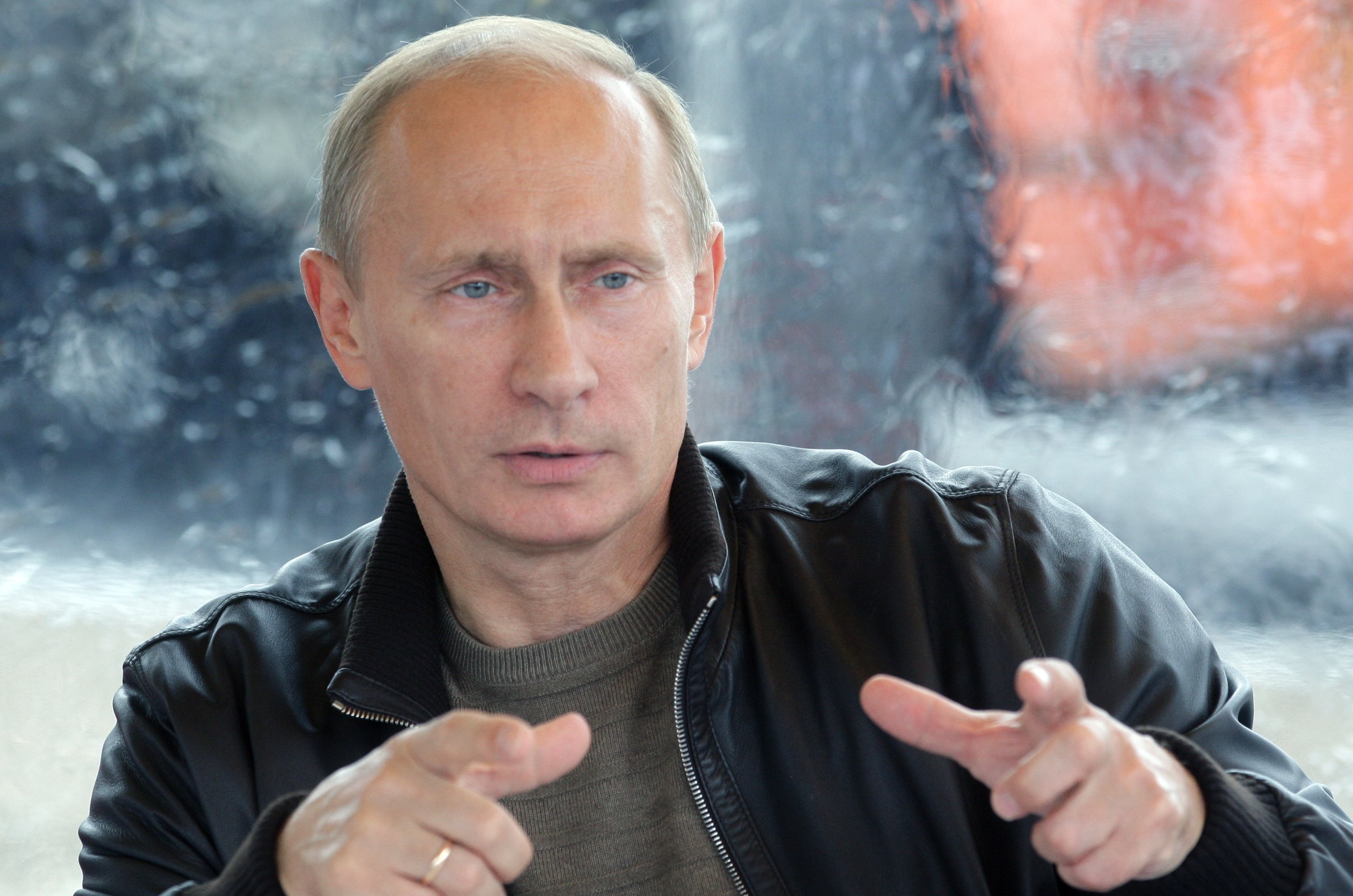 Владимир Путин отговаря в ефир на 1 милион въпроса днес