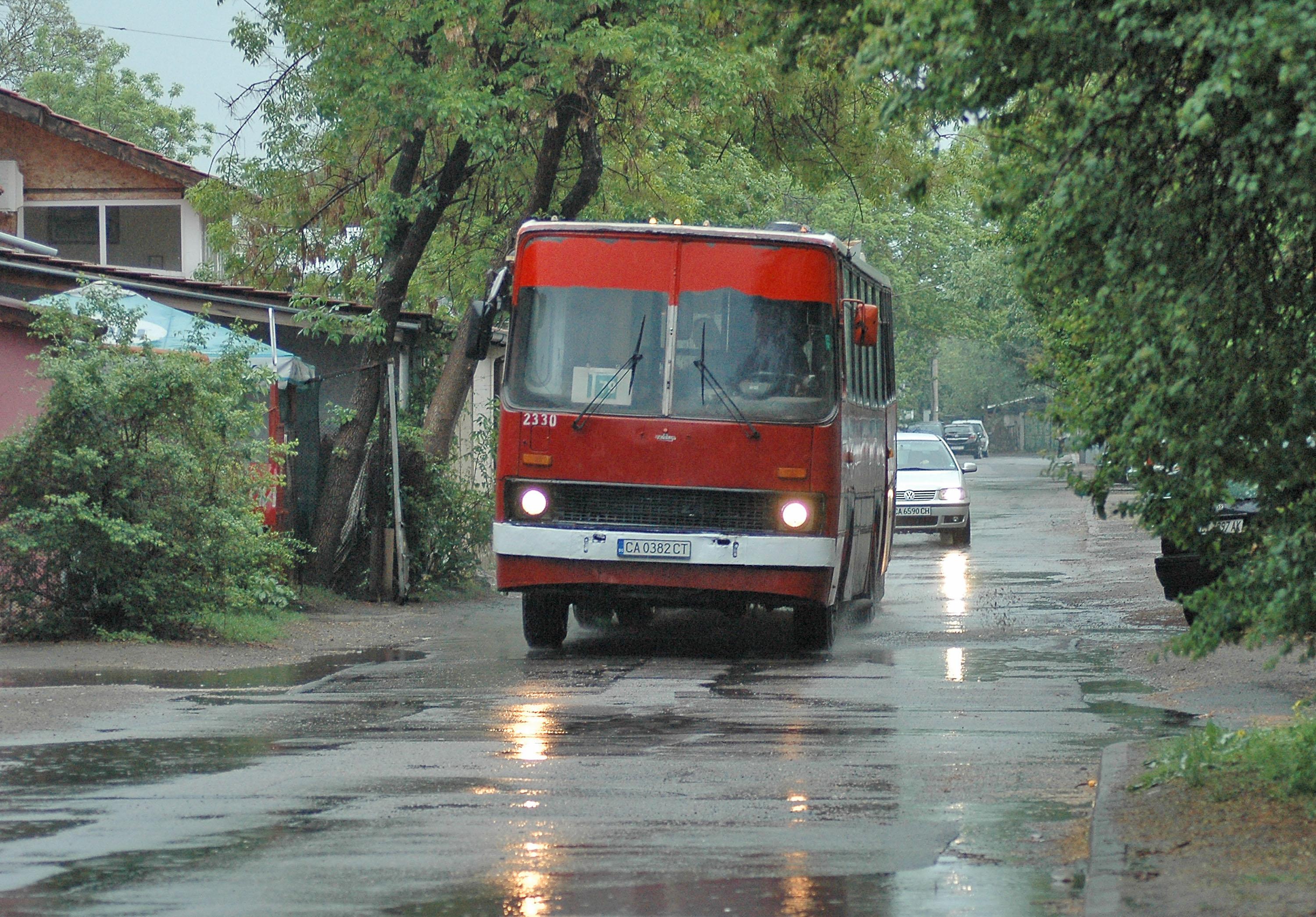 След три дни жега, над София се изсипа пороен дъжд (СНИМКИ)