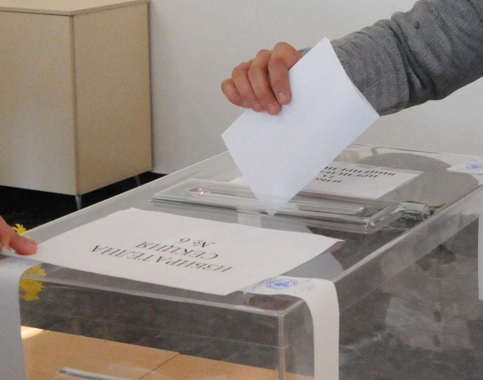 Ново проучване буни духовете: ГЕРБ печели изборите с 33%