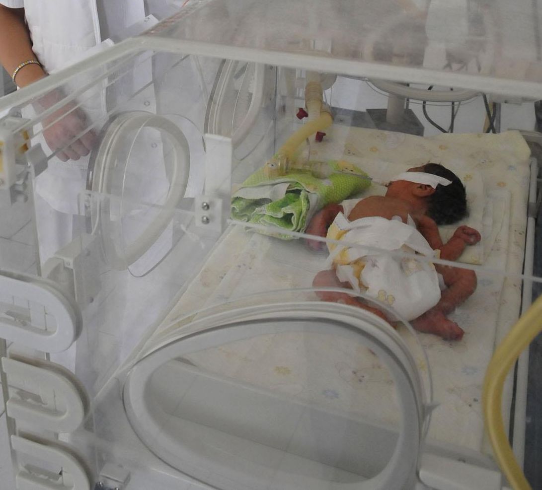 Развръзка: Свалиха обвиненията срещу горнооряховските лекари, сложили бебе във фризера