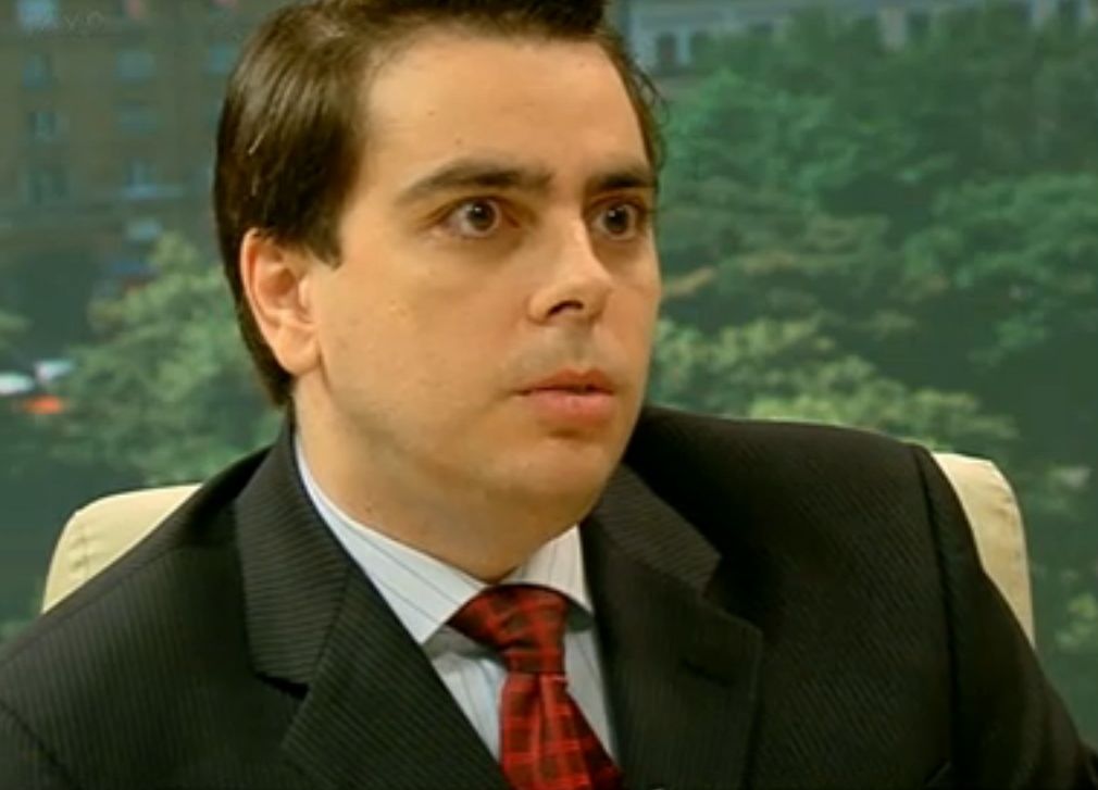 Служебният министър Асен Василев вещае тотален крах на НЕК