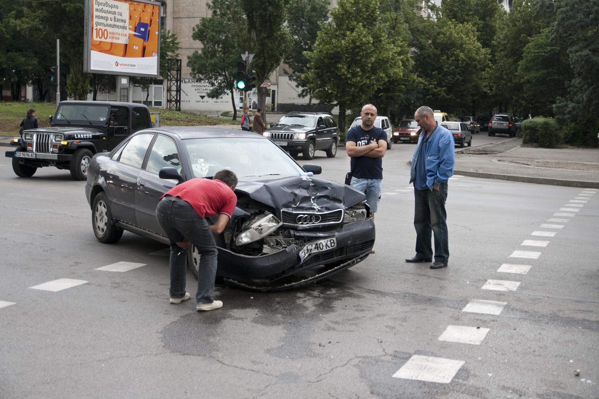 Катастрофа блокира столичния бул. “Тодор Александров”