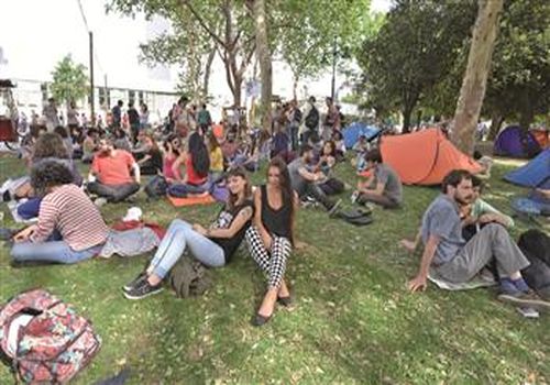 Властта в Истанбул даде назад - в парка Гези няма да бъде строен мол