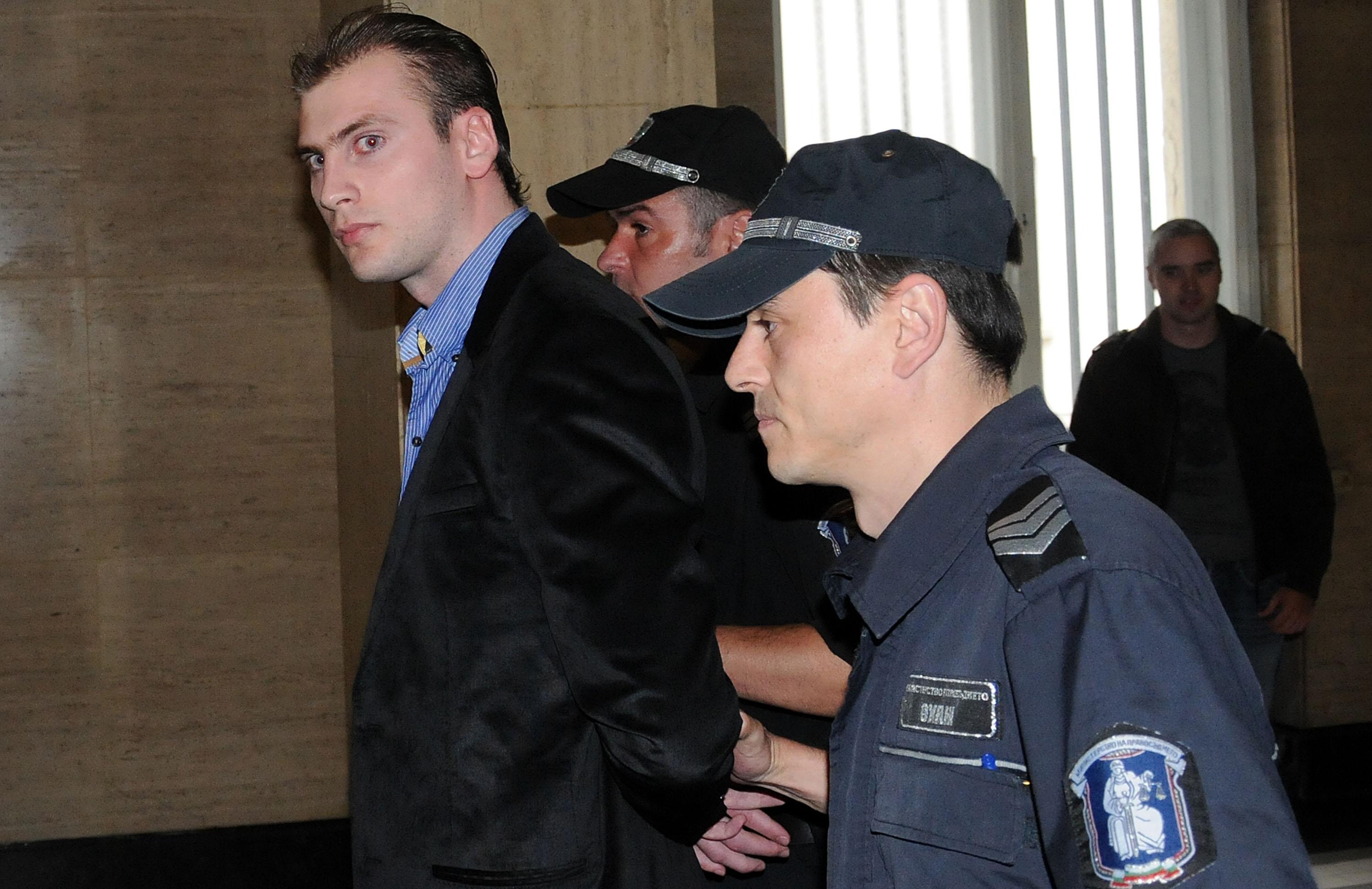 Апелативният съд остави в ареста Октай Енимехмедов