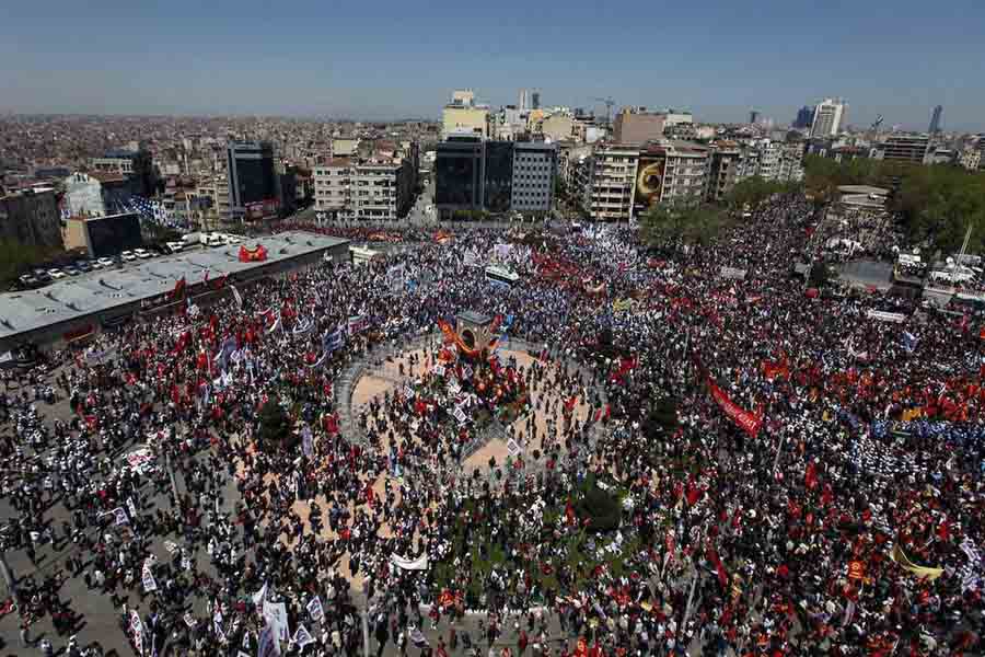 Протестиращите формулираха официални искания към Ердоган