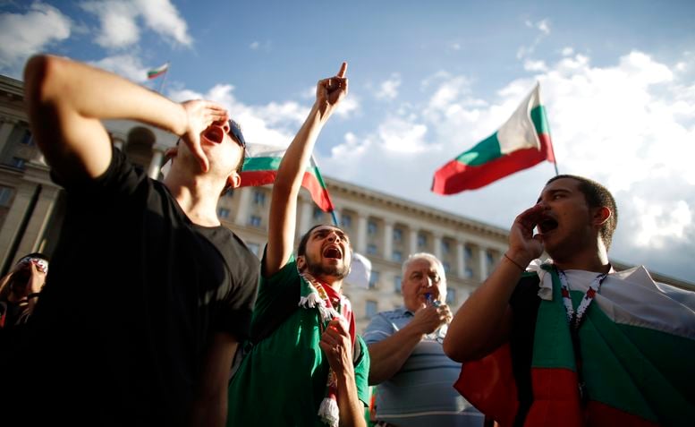 Премиерът кани протестиращи на конструктивен диалог (ГАЛЕРИЯ ОТ ПРОТЕСТИТЕ)