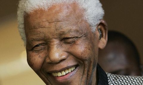 Нелсън Мандела бере душа
