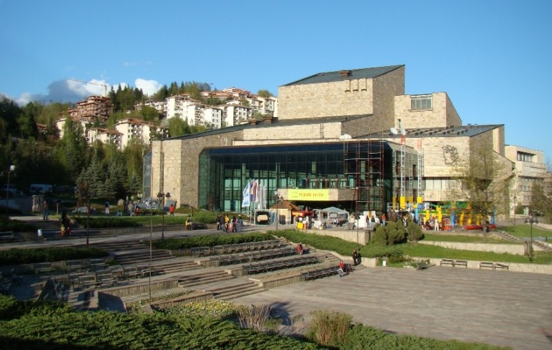 Започват преговори за възкресяването на Родопския драматичен театър