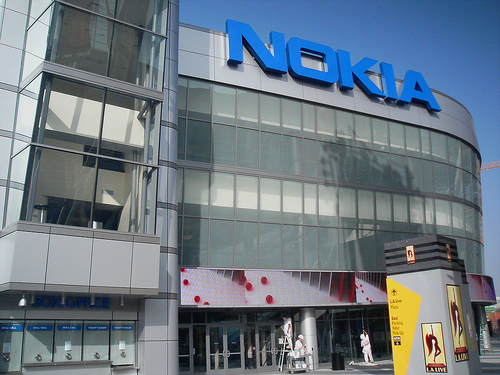 Понижиха рейтинга на Nokia
