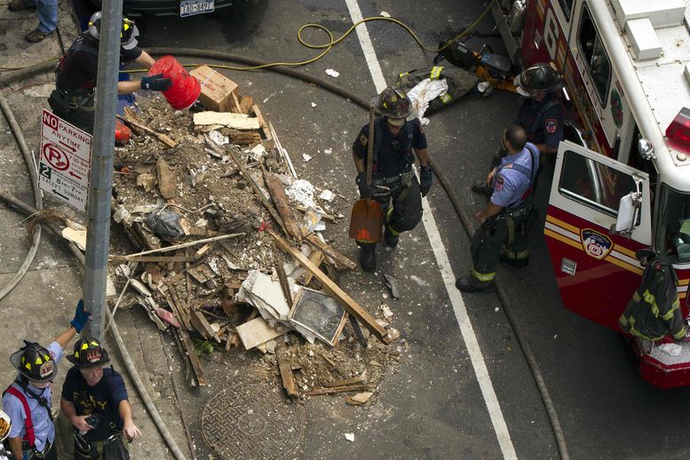 Взрив и пожар в Ню Йорк: Лекари се борят за живота на пострадалите (ВИДЕО)
