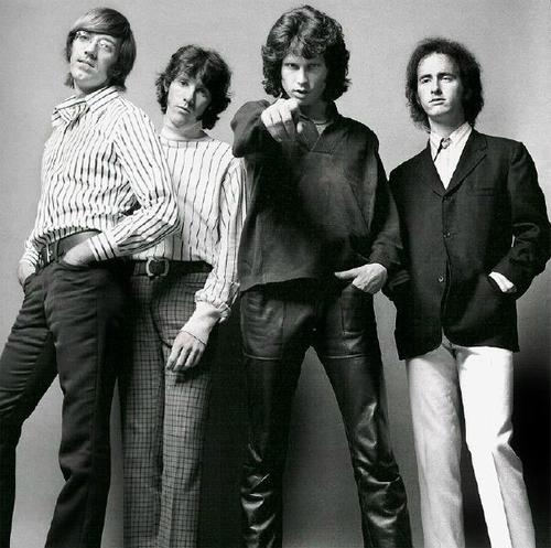 Останалите живи от The Doors се събират за концерт 