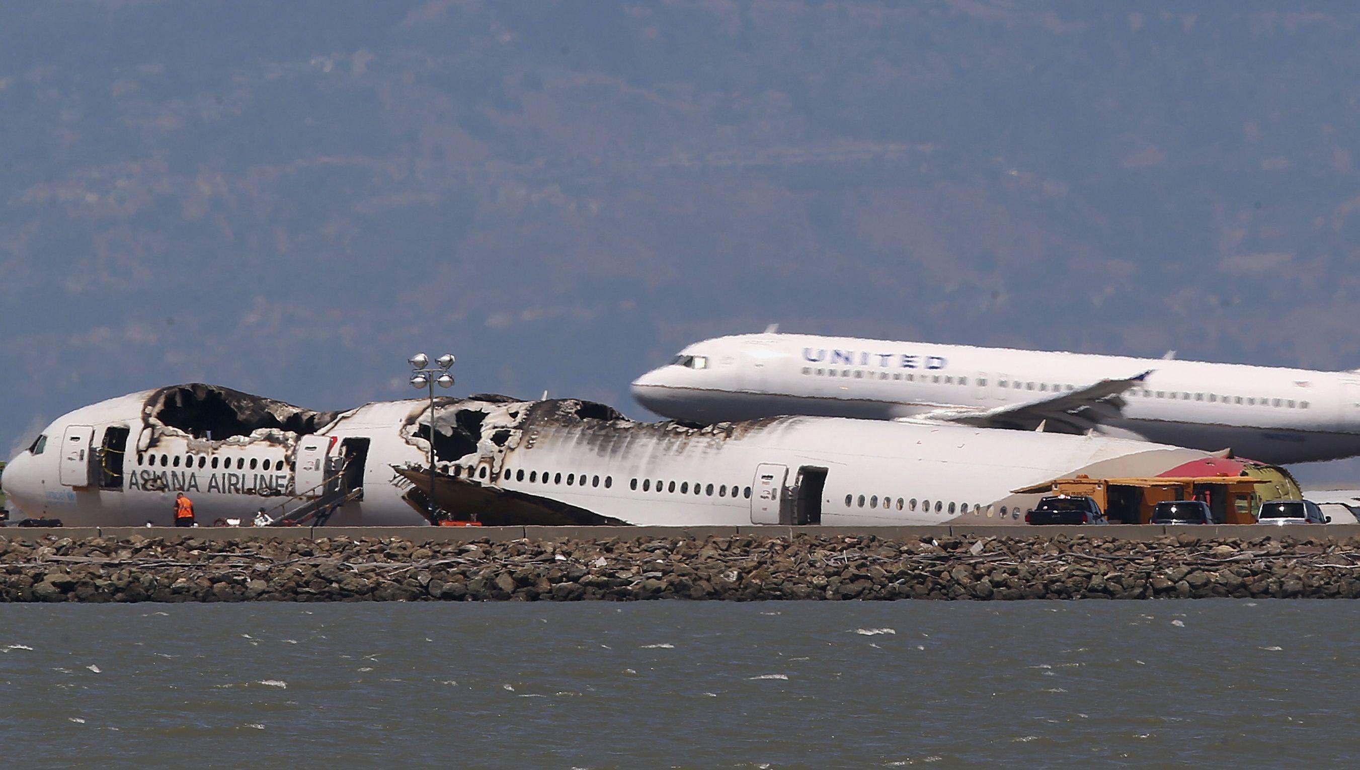 Жертва на злополучния самолет в Сан Франциско е била прегазена от пожарна