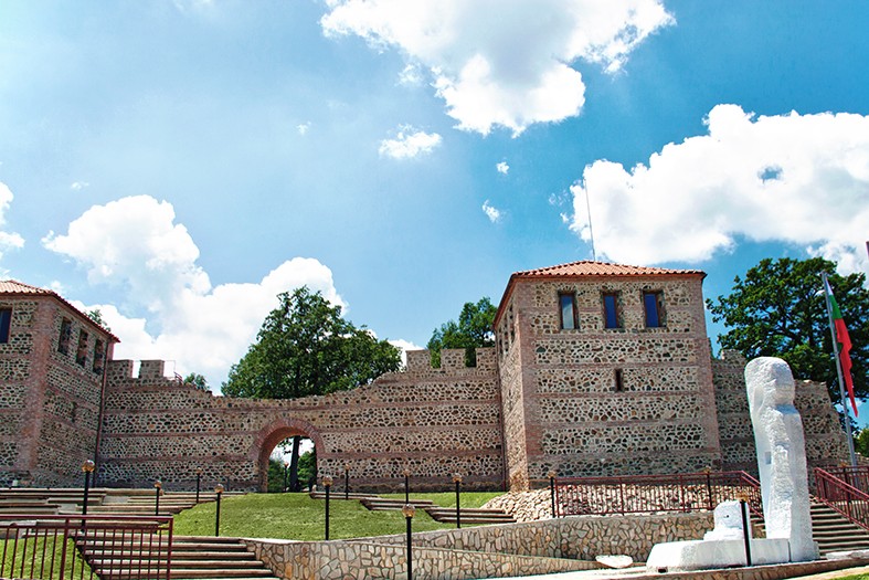 Откриха първата възстановена римска крепост у нас