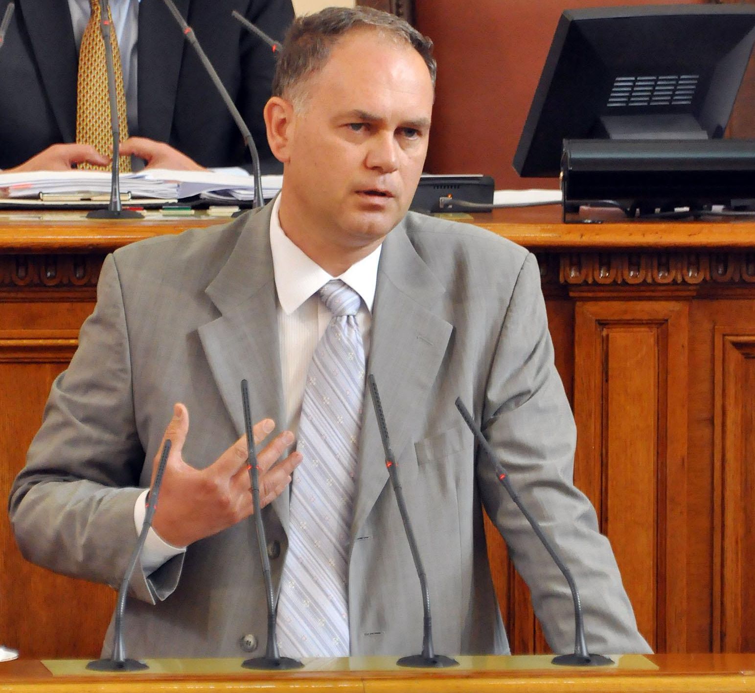 Георги Кадиев обяви кога ще е краят на парламента от кулоарите на пленума на БСП