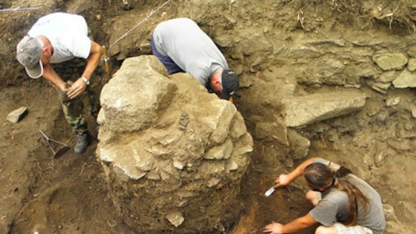 Археолози от 6 държави откриха селище на 8000 години до Благоевград