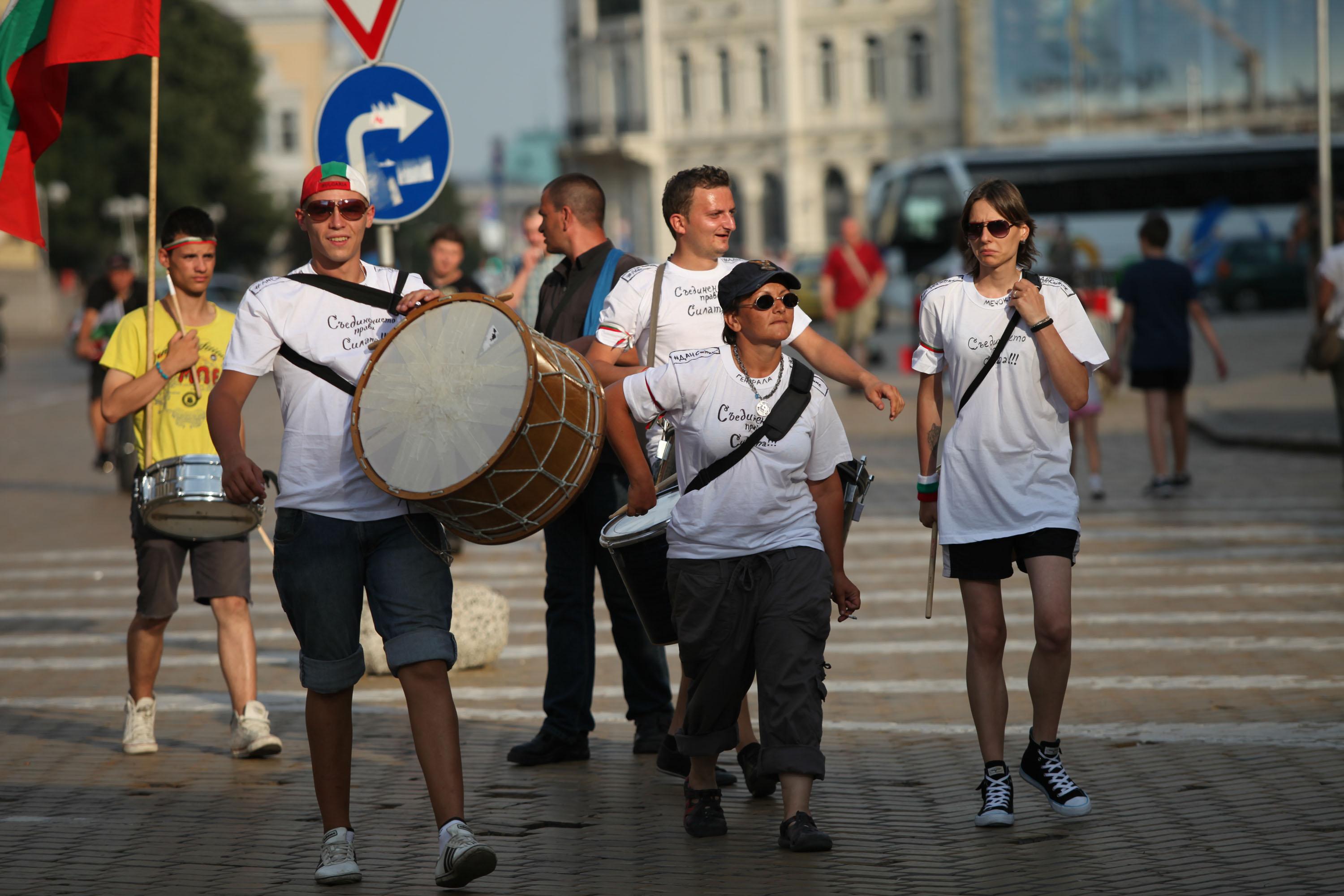 &quot;Галъп&quot;: Само 3% от българите участват в протестите
