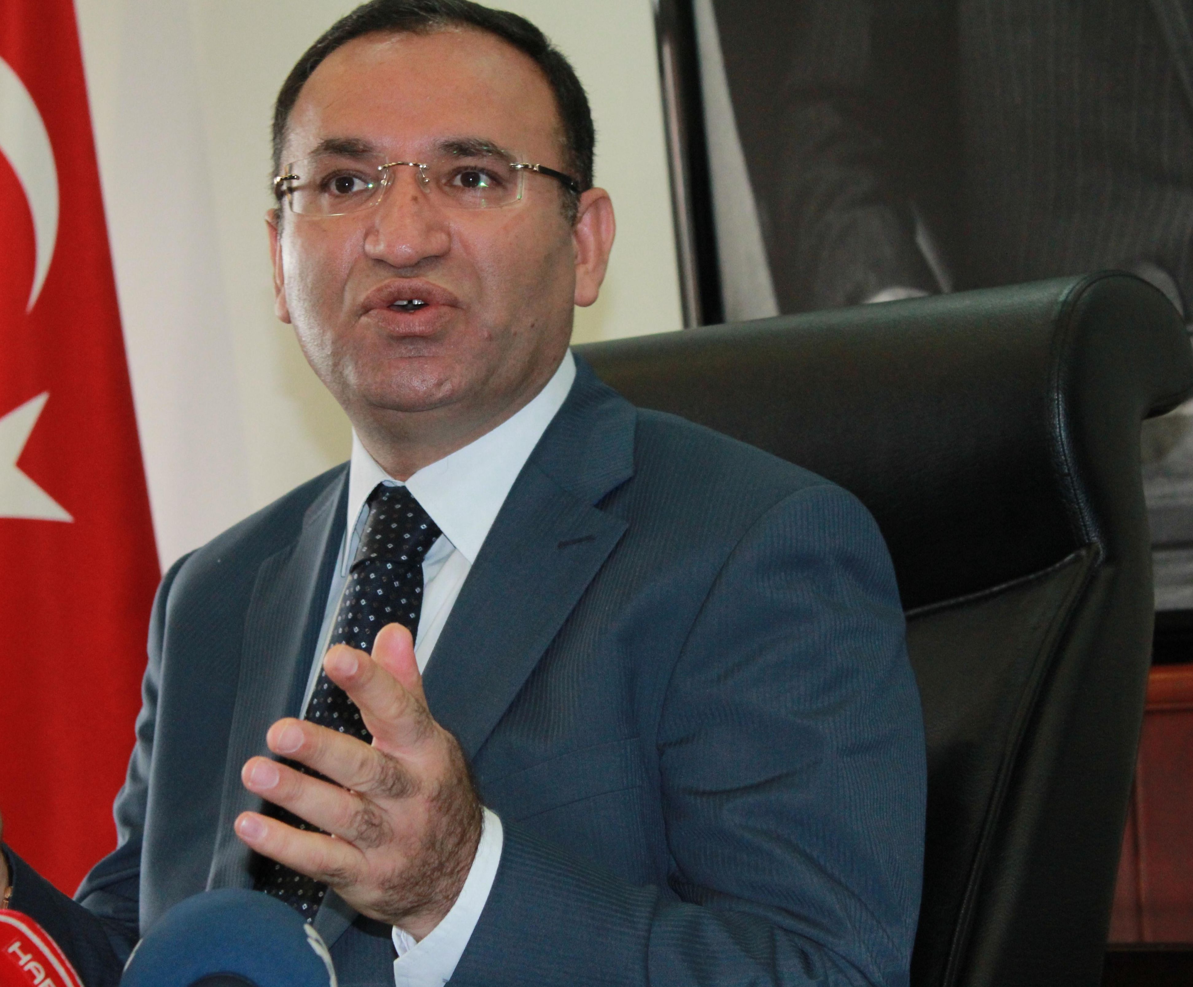 Турският вицепремиер обеща ремонт на шуменската Томбул джамия