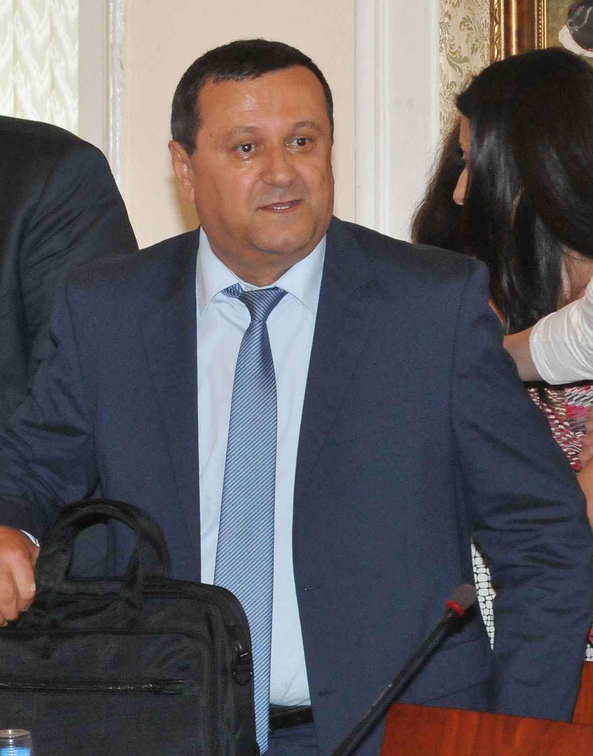 Хасан Адемов: Ветото ще забави социалните плащания 