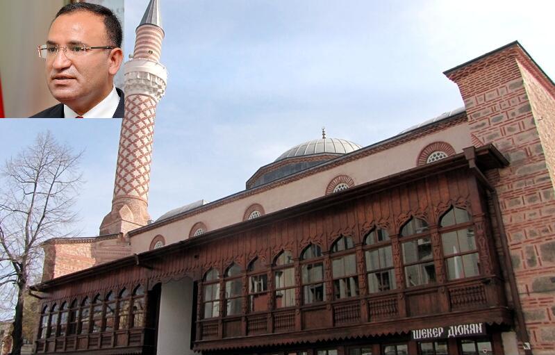 Турците изнагляха – искат си джамиите!