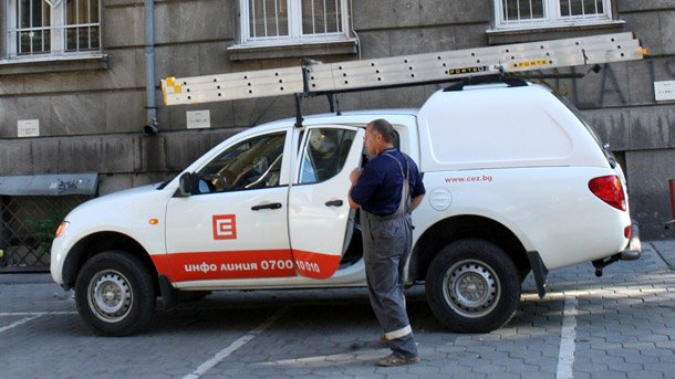 Пуснаха тока на три четвърти от засегнатите райони в центъра на София