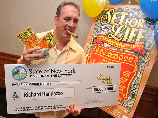 Портиер спечели милиони от лотария, но се разболя от рак
