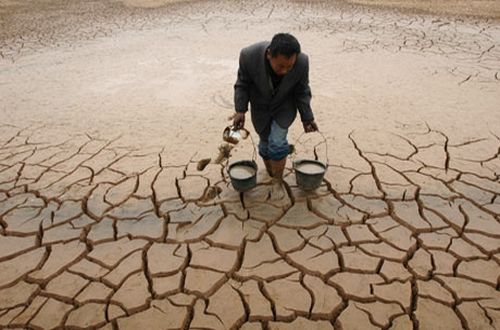 Над 600 000 китайци страдат от жажда заради суша