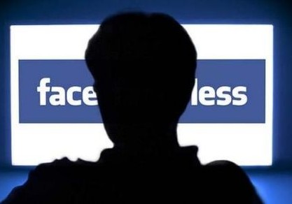 Експерти: Хората, блуждаещи във Фейсбук, са самотни и нещастни