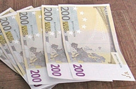Софиянци пробутаха фалшиви 200 евро в крайпътно заведение