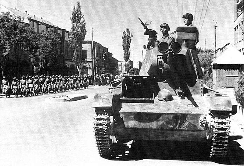 25.8.1941 г.: Започва операция за британско-съветската окупация на Иран