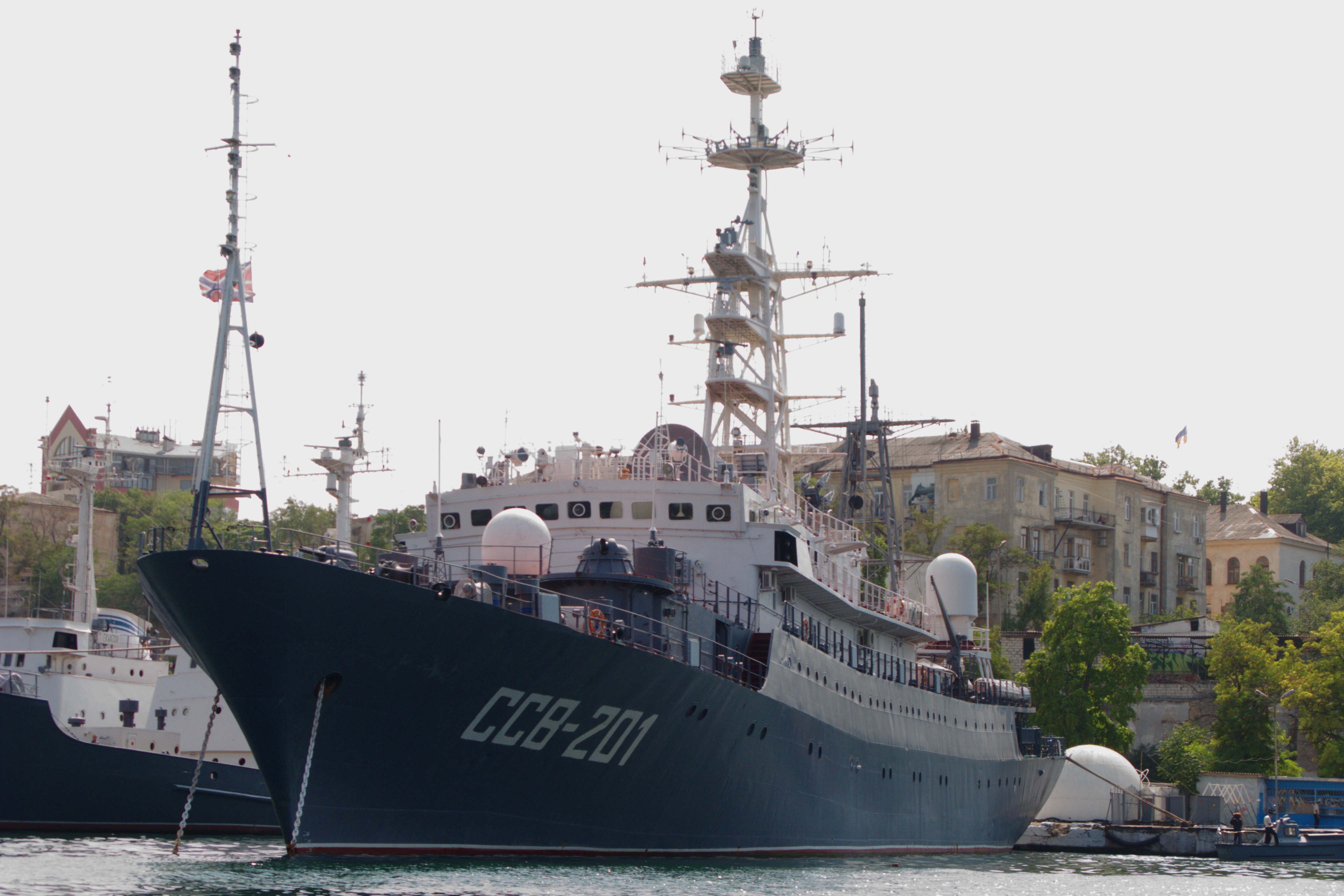 И Русия не дреме - изпрати разузнавателен кораб към Сирия